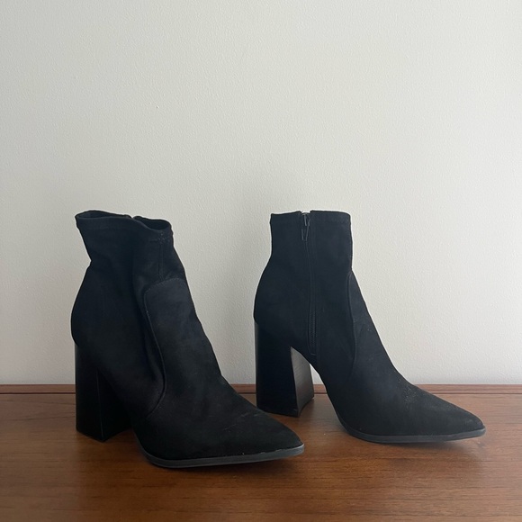 Steve Madden Shoes - Steve Madden Touchdown Black Heeled Boots